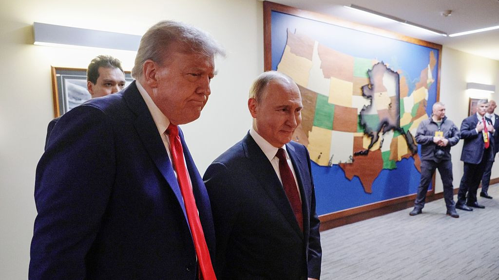 ALASKA, UNITED STATES - AUGUST 15 : (----EDITORIAL USE ONLY - MANDATORY CREDIT -  KREMLIN PRESS OFFICE / HANDOUT - NO MARKETING NO ADVERTISING CAMPAIGNS - DISTRIBUTED AS A SERVICE TO CLIENTS----) The first round of negotiations between Russian President Vladimir Putin and US President Donald Trump in the US state of Alaska concludes in Anchorage, Alaska, United States on August 15, 2025. (Photo by Kremlin Press Office/Anadolu via Getty Images)