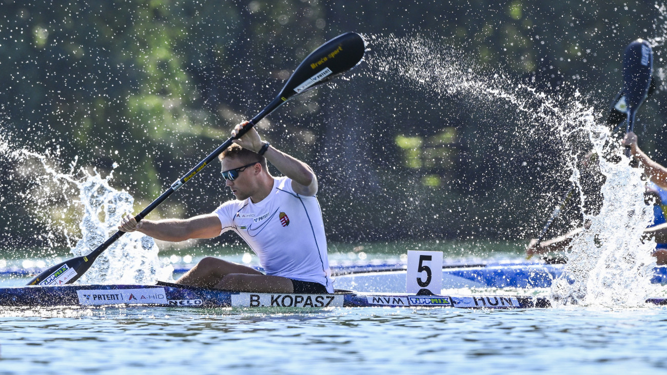 Kopasz Bálint a kajak-kenu világbajnokság férfi kajak egyes 1000 méteres számának középfutamában Milánóban 2025. augusztus 22-én.