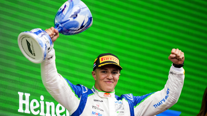 Szakíró: Isack Hadjar hollandiai remeklésével aláírta szerződését a Red Bullhoz