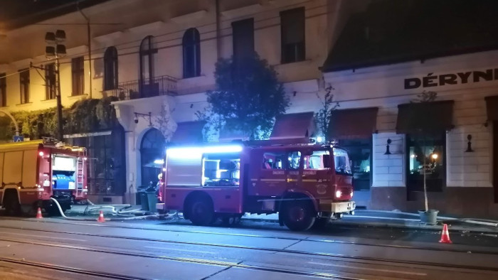 Tűz ütött ki a Dérynében