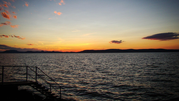 Kiderült, melyik balatoni település nyerte a nyarat, és mennyit költöttünk