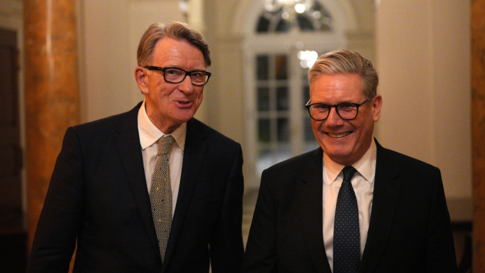 Botrányos Epstein-barátság: leváltották Nagy-Britannia washingtoni nagykövetét