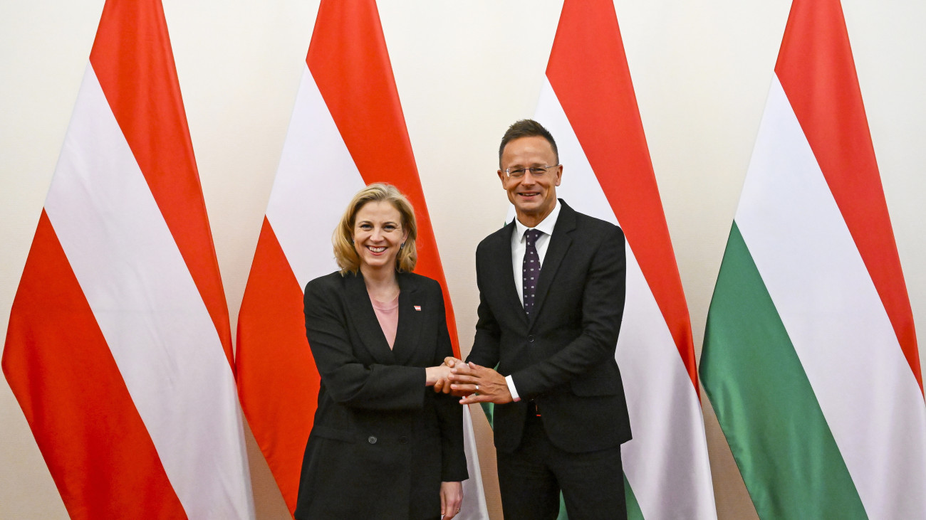 Budapest, 2025. szeptember 11.Szijjártó Péter külgazdasági és külügyminiszter Budapesten fogadja Beate Meinl-Reisinger osztrák külügyminisztert 2025 szeptember 11-én.