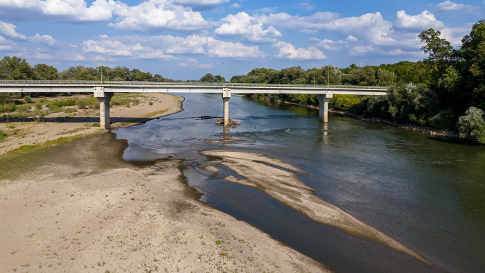 Nemcsak a Balatonból fogy a víz, az egyik folyónk is szinte kiszáradt