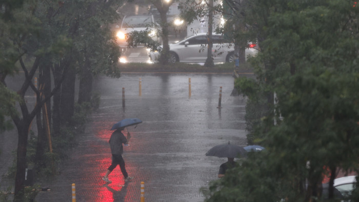 Lecsapott Ragasa: eltűntetett egy települést, sokak halálát okozva – videó