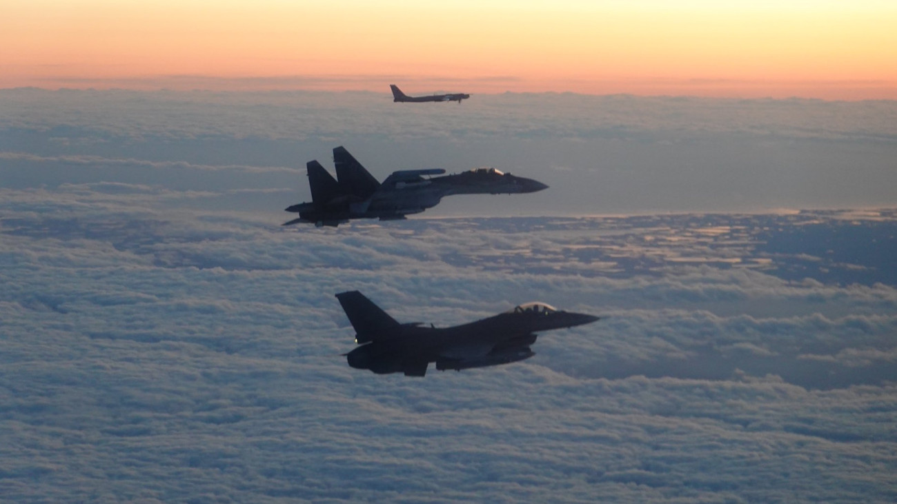 A NATO légterébe behatolt orosz repülőgépeket fogott el a szövetség