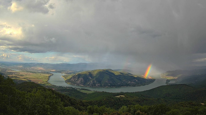 Dupla égi csoda fénylett felettünk – fotók, videó