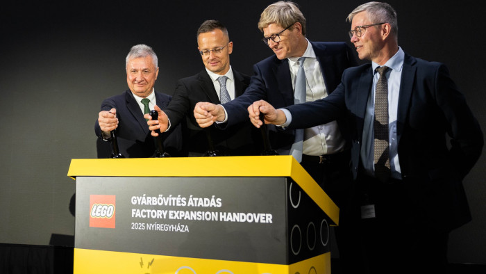 Magyarországon jött létre a világ második legnagyobb LEGO-gyára