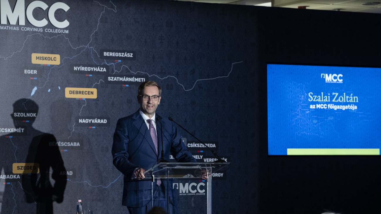 Szalai Zoltán főigazgató beszédet mond a Mathias Corvinus Collegium (MCC) központi tanévnyitó ünnepségén Budapesten 2025. szeptember 19-én.