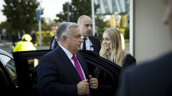 Orbán Viktor: az EU a háborúba indulás mellett döntött, Magyarországon aláírásgyűjtés indul ellene