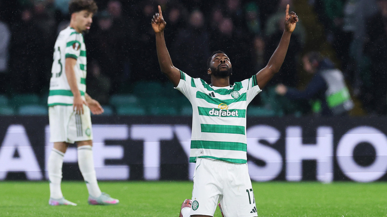 GLASGOW, SCOTLAND - OCTOBER 02: Kelechi Iheanacho of Celtic celebrates scoring his teams first goal, which was later ruled out during the UEFA Europa League 2025/26 League Phase MD2 match between Celtic FC and SC Braga at Celtic Park on October 02, 2025 in Glasgow, Scotland. (Photo by Ian MacNicol/Getty Images)