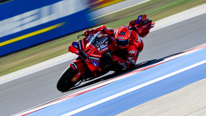 Csúnya baleset az Indonéz Nagydíjon, a világbajnok húzta a rövidebbet – videó