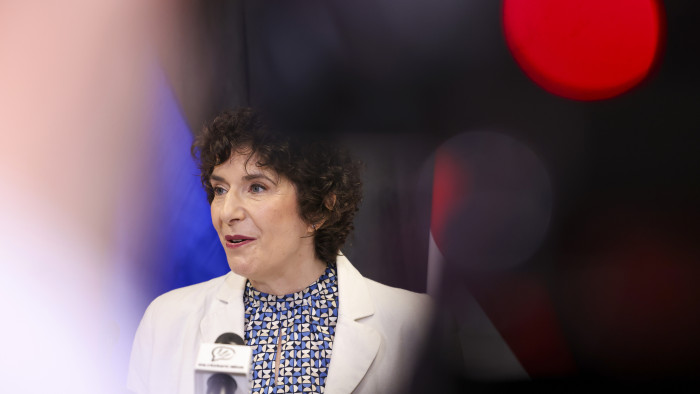 Bérkalkulátort készített a DK