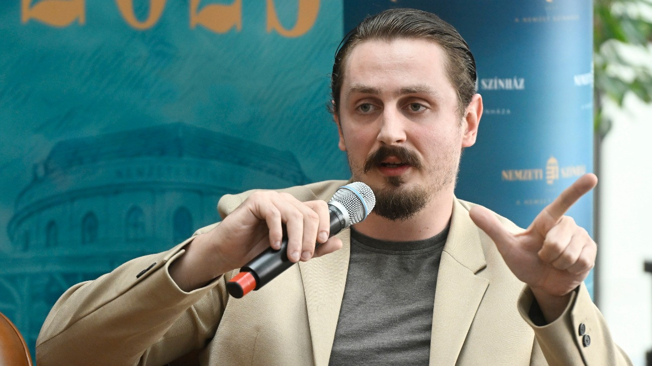 Bordás Roland színmûvész a Nemzeti Színház 2024/2025-ös évadnyitó sajtótájékoztatóján 2024. szeptember 12-én.