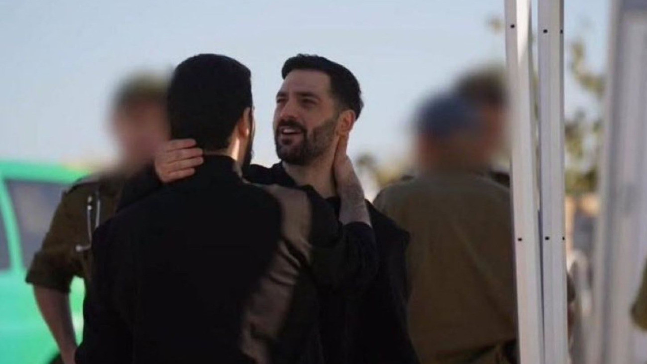 A Hamász átadta az élő túszok második csoportját a Nemzetközi Vöröskeresztnek