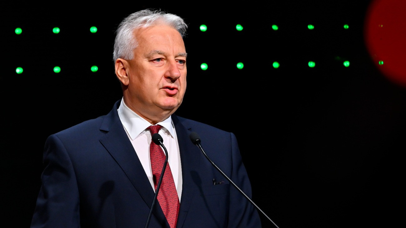 Semjén Zsolt nemzetpolitikáért felelõs miniszterelnök-helyettes a Magyar Állandó Értekezlet (MÁÉRT) ülésén tartott sajtótájékoztatón a Várkert Bazárban 2025. október 16-án.