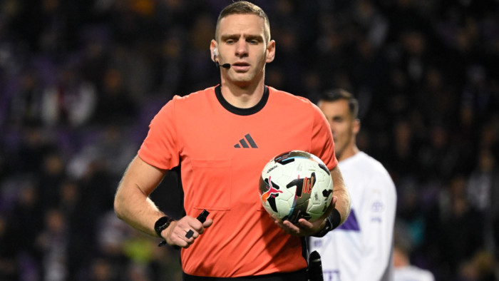 Kiállították a Fradi kapusát, Varga Barnabás védett