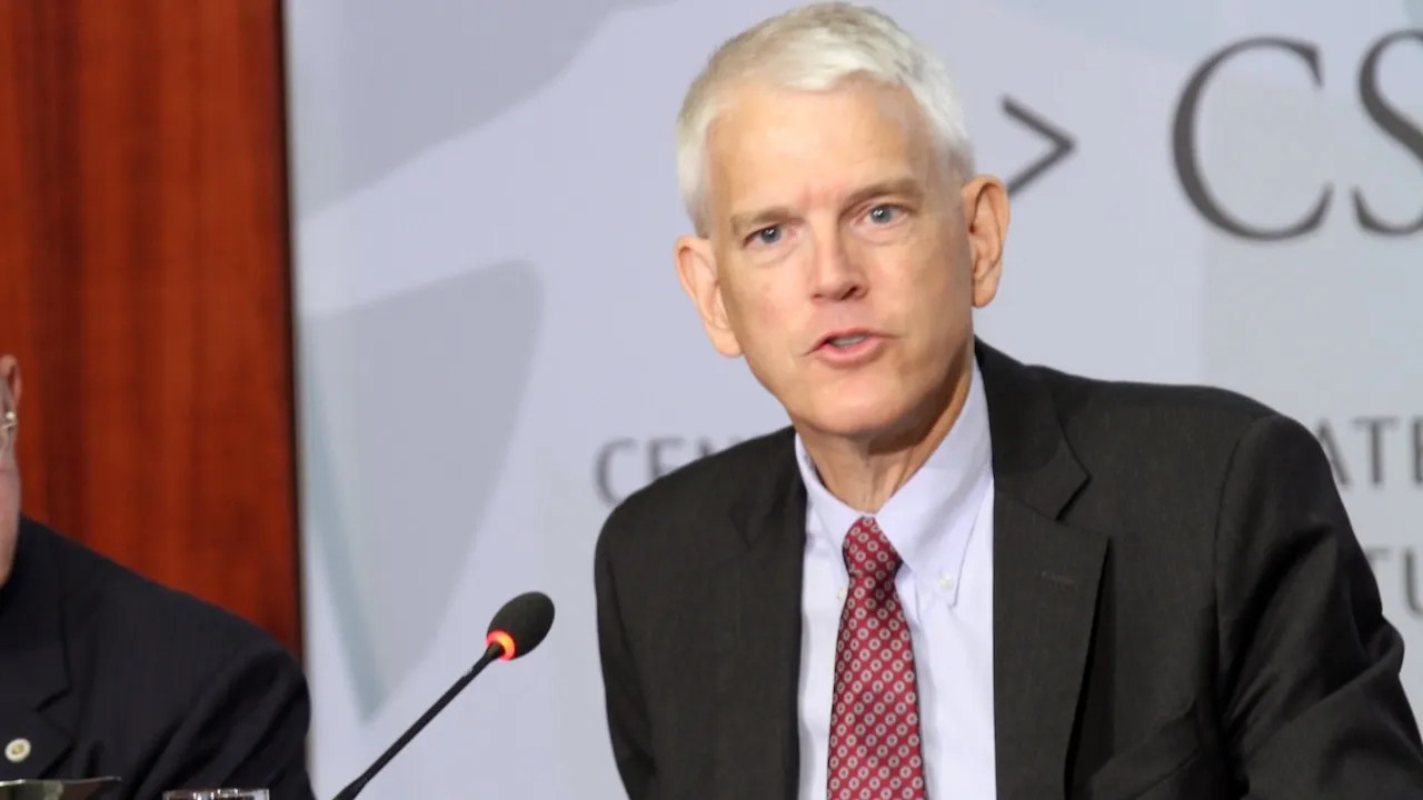 Steven Pifer, az Egyesült Államok korábbi ukrajnai nagykövete