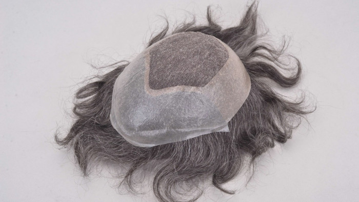 Parókástul fogták el a notórius fővárosi betörőt