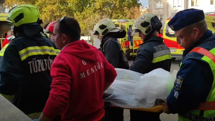 Helyszíni videót tett közzé a katasztrófavédelem a szolnoki buszbalesetről