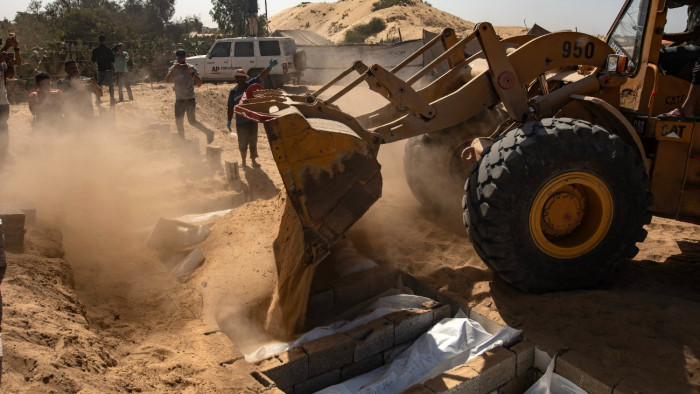 A Hamász testet ás el, Netanjahu odacsap: az összeomlás szélén a gázai tűzszünet