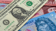 Elemző: tartósan erős a forint