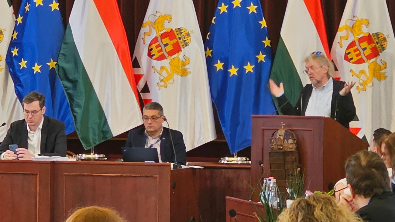 Gerendai Károly a Fővárosi Közgyűlés ülésén 2025. október 29-én