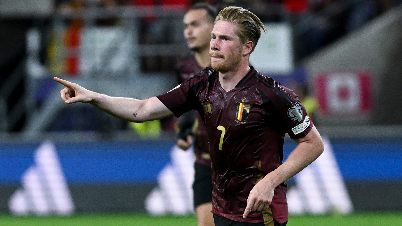 A belga Kevin De Bruyne, miután megszerezte az elsõ gólt a 2026-os labdarúgó-világbajnokság európai J csoportjának Belgium-Kazahsztán mérkõzésén Brüsszelben 2025. szeptember 7-én. A találkozót a belga válogatott nyerte 6-0-ra.
