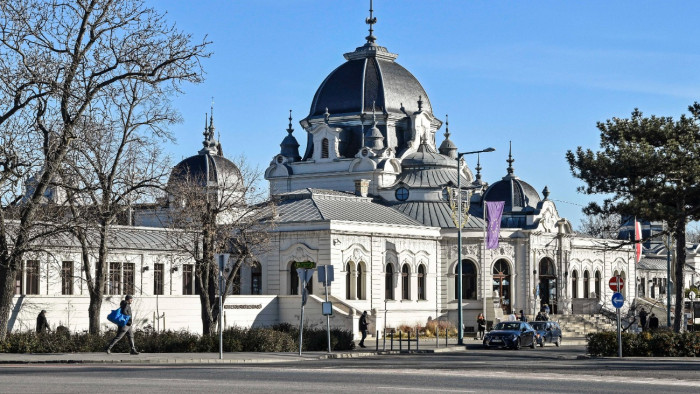 Szabálytalanság a Városligeti Műjégpályán, azonnal lépni kellett