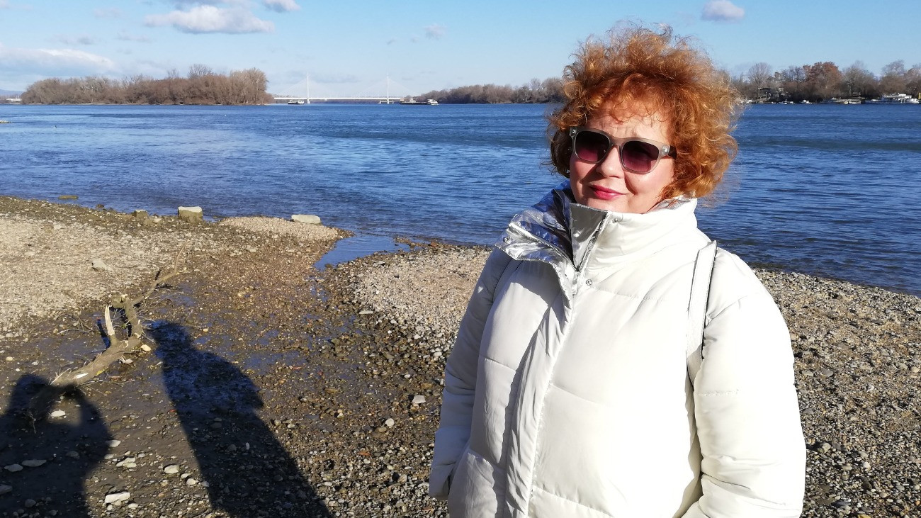 Hadas Kriszta a Duna.parton