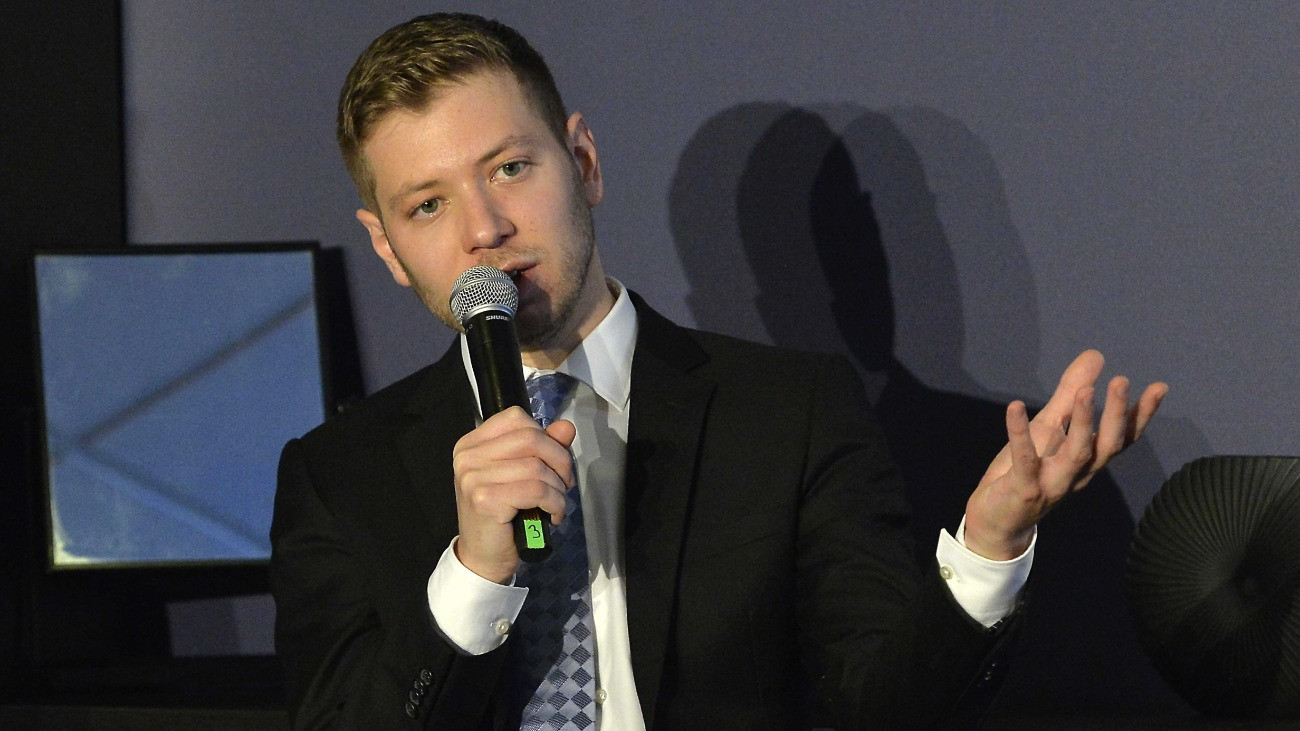 Budapest, 2023. január 26.Jair Netanjahu izraeli kolumnista, rádiós műsorvezető, politikai influenszer a Mathias Corvinus Collegium (MCC) második nemzetközi médiakonferenciájának második napján, 2023. január 26-án. A Konferencia a publikálás jövőjéről című kétnapos tanácskozáson három kontinens tizenhárom országából érkező negyven előadó osztja meg gondolatait kilenc panelbeszélgetés keretében a médiapiac helyzetéről.