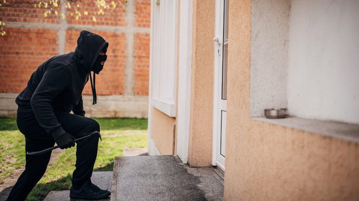 Többnapos ámokfutást rendezett Pomázon a sorozatbetörő