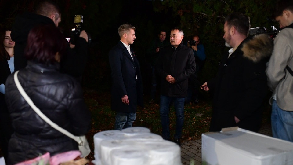 Magyar Péter a Tisza Párt csákberényi országjáró állomásán.