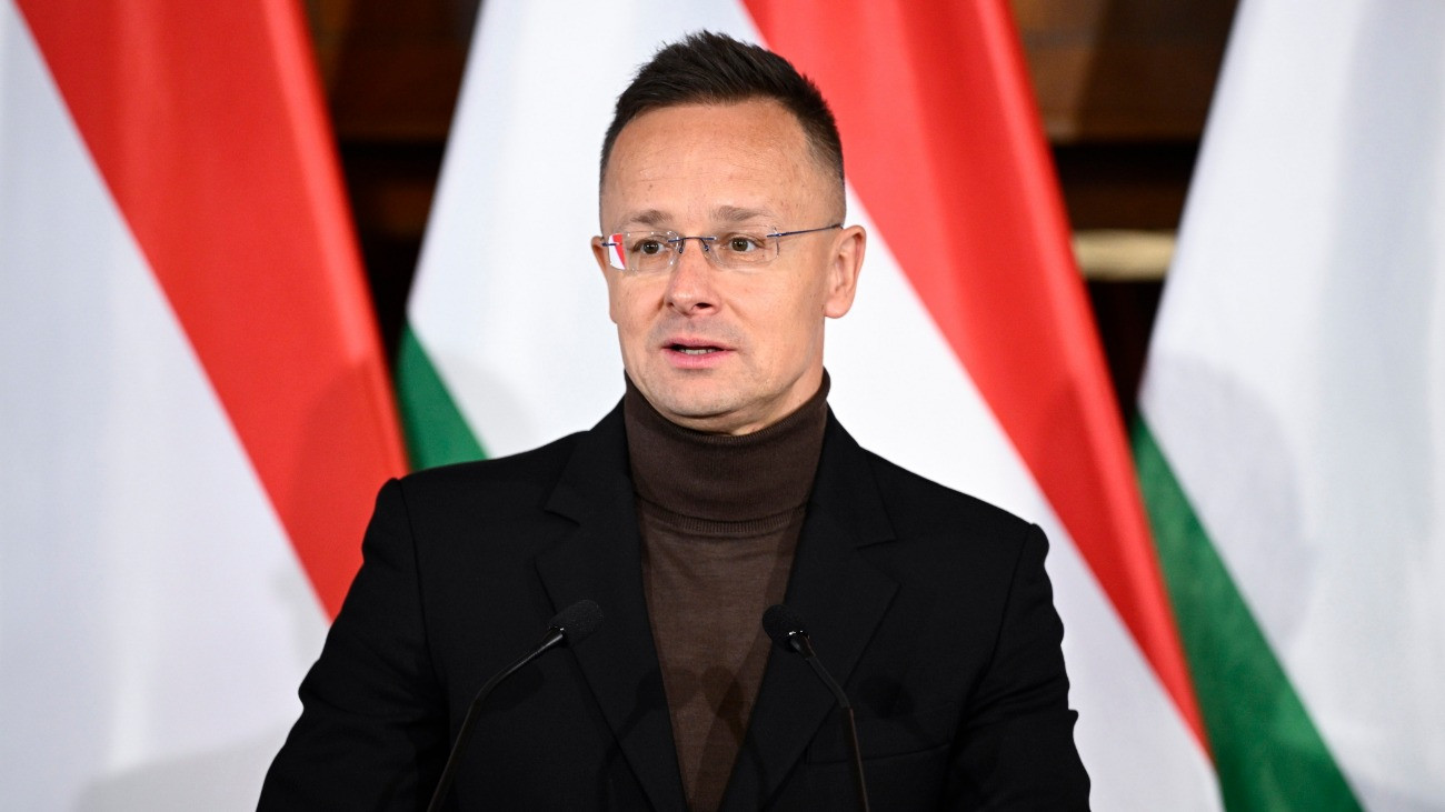 Szijjártó Péter külgazdasági és külügyminiszter sajtótájékoztatót tart a Karmelita kolostorban 2025. november 5-én. Az e heti washingtoni magyar-amerikai csúcstalálkozó két fõ témája az ukrajnai béketeremtés, illetve a kétoldalú gazdasági és energetikai együttmûködés - jelentette ki Szijjártó Péter.