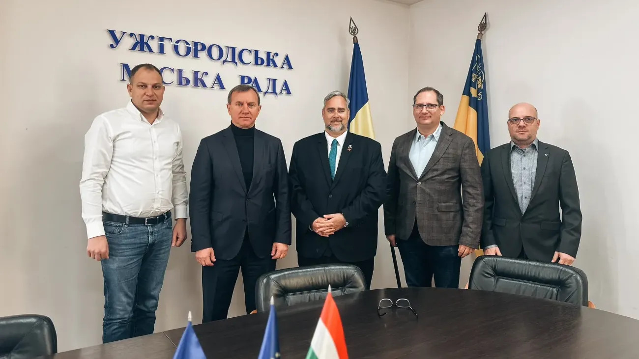 Testvérvárosi megállapodást írt alá Óbuda és Ungvár vezetése