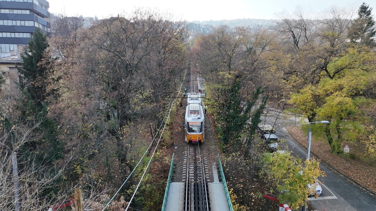 Próbajárat a budapesti fogaskerekű vonalán.
