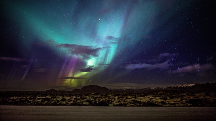 Kis szerencsével ma tátva maradhat a szánk az eget kémlelve
