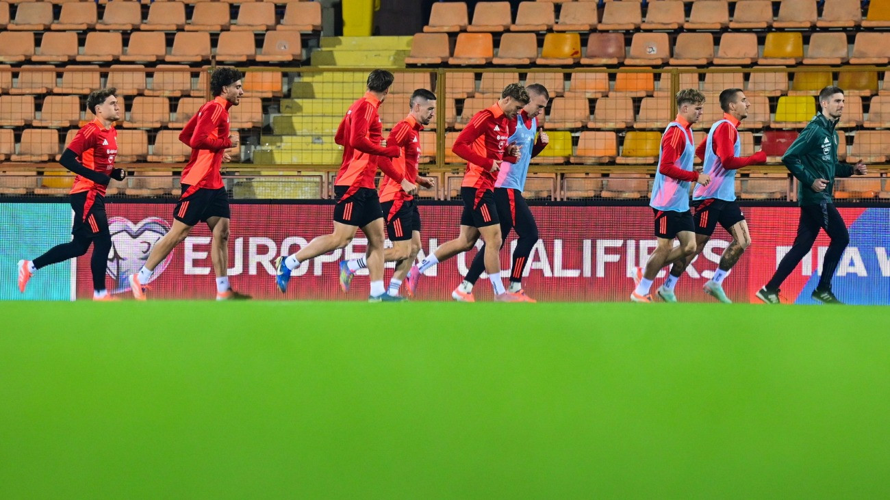 A magyar válogatott edzése a Vazgen Szargszján Köztársasági Stadionban, Jerevánban 2025. november 12-én. Magyarország és Örményország világbajnoki selejtezõmérkõzést játszik egymással november 13-án.