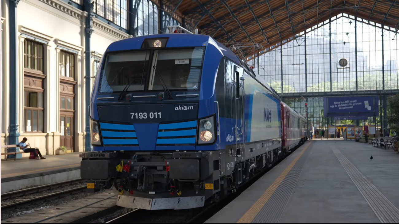 Új mozdonyokat kap a MÁV.