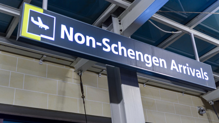 Vége az útlevélpecsétek korának az EU-ban, bár van kivétel