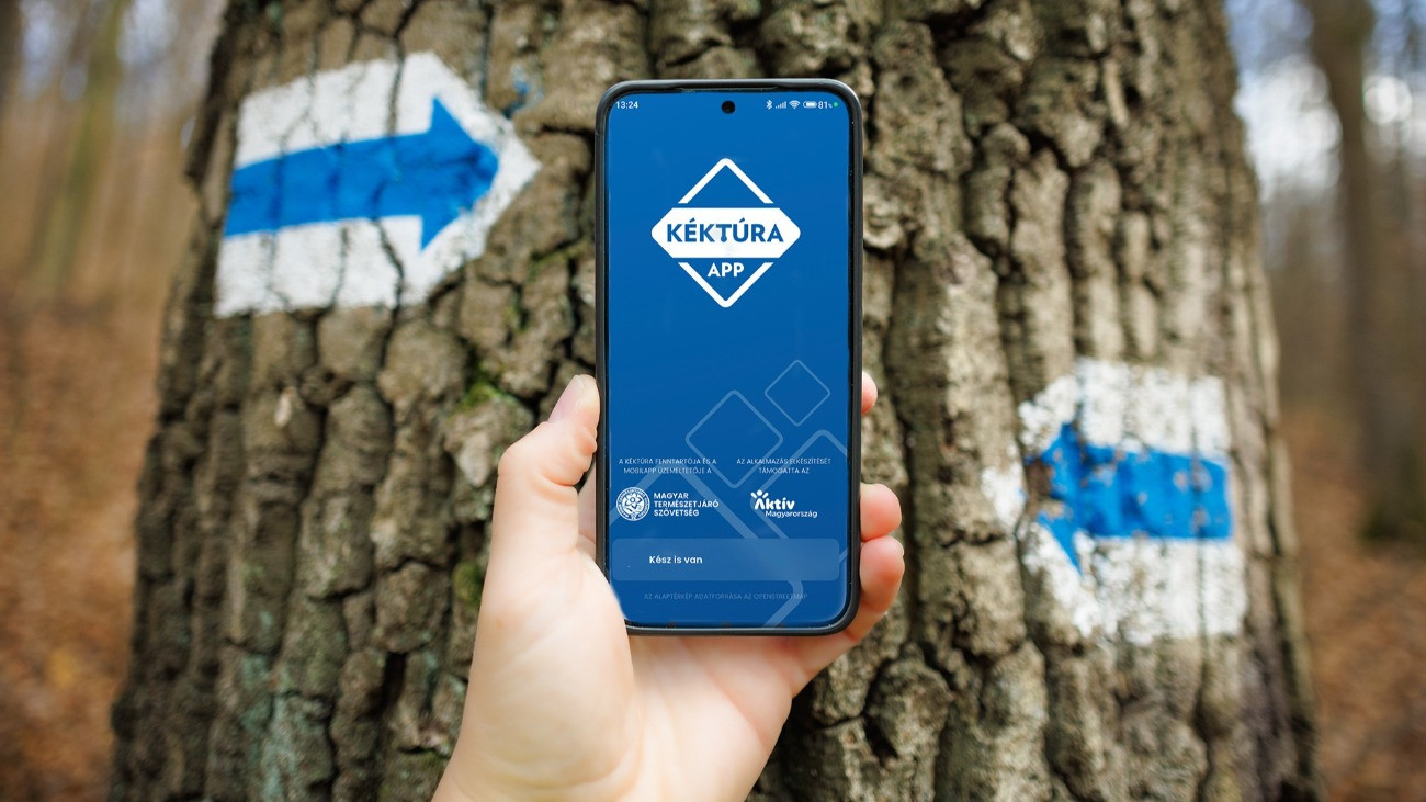 Kéktúra applikáció, ami elsősorban a kéktúrázóknak készült, de számos praktikus funkciója miatt mindenki hasznát veheti, aki túrázni indul.