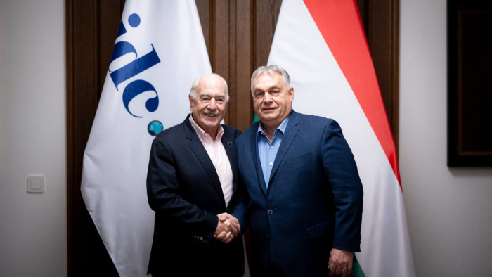 Orbán Viktort újraválasztották