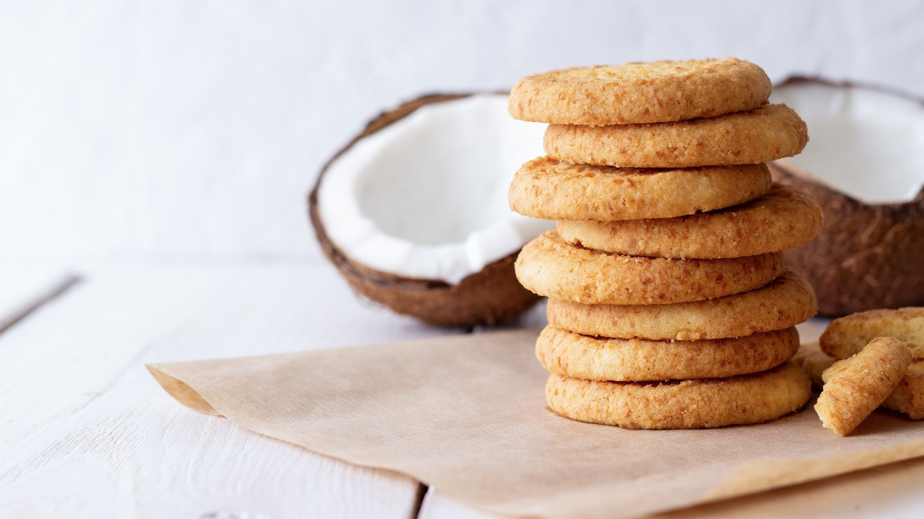 Kókuszos keksz vagy süti.