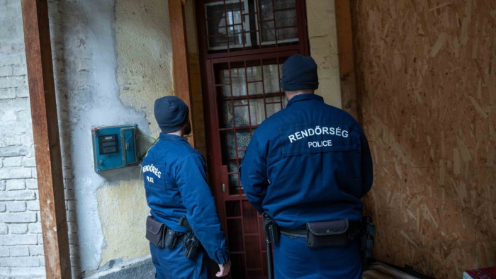 Lakásfoglaló bandára csaptak le a rendőrök Zuglóban