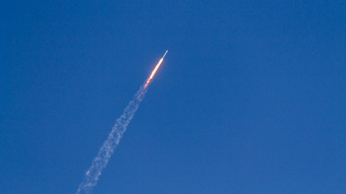 Látványos videók készültek az első kínai újrahasznosítható rakéta megsemmisüléséről