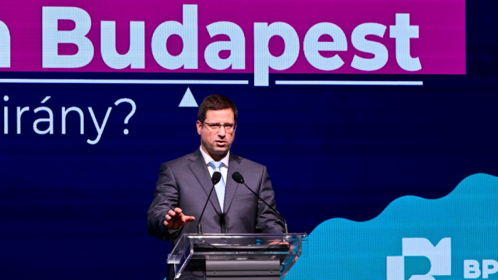 Gulyás Gergely: ennek a politikai csatározások fölött kell állnia