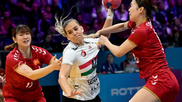 Vb-negyeddöntős a női kéziválogatott
