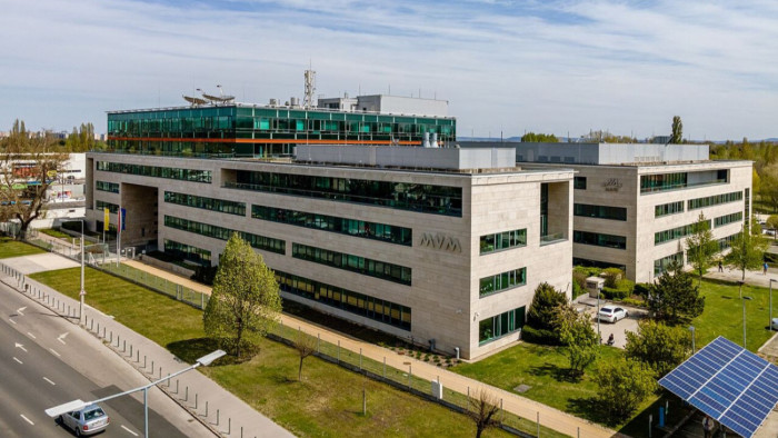 A román kormány miatt szerződést bont az MVM és az E.ON