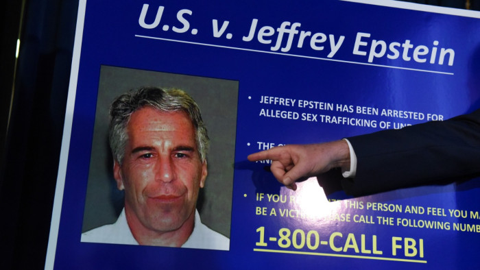 Az FBI már közel harminc éve is tudhatott Jeffrey Epstein dolgairól, mégsem tett semmit