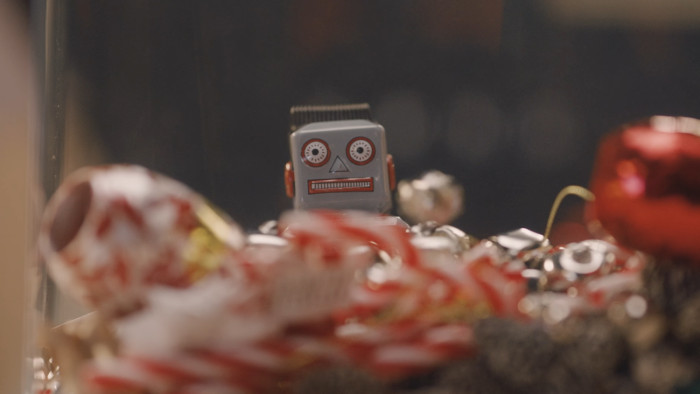 Igazából szerelem 2.0: robot vette át Rowan Atkinson szerepét – videó